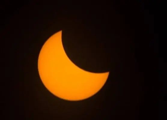 Eclipse parcial de sol este 25 de octubre: &iquest;D&oacute;nde verlo, en qu&eacute; signo cae?