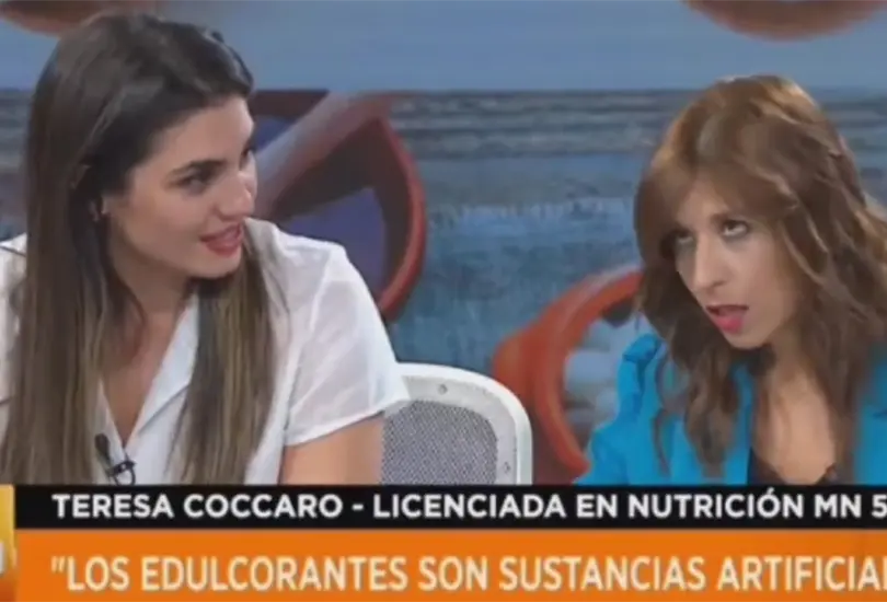 Nutrióloga se desmaya en un noticiero Nutrióloga se desmaya en un noticiero