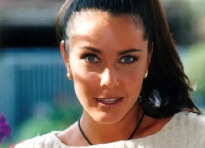 Sabine Moussier | Lorenza Torres