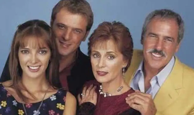 &iquest;Alguna vez viste esta famosa telenovela cuyo tema principal fue interpretado por Lucero y Mijares?