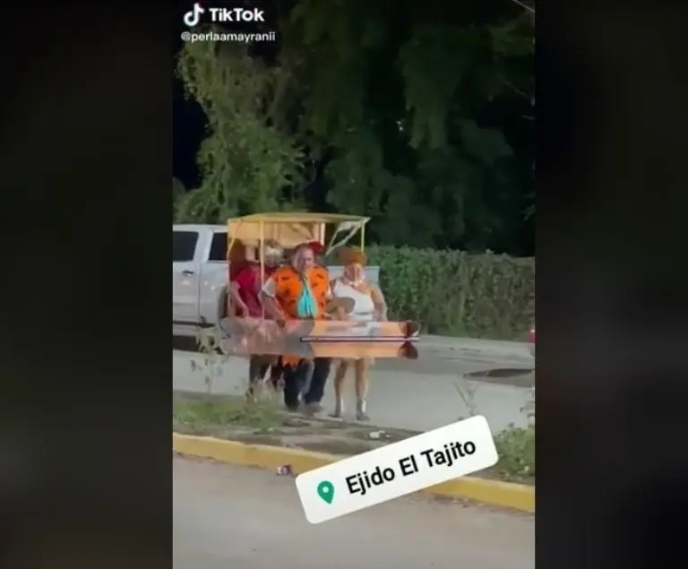 Familia se disfraza de Los Picapiedra (TikTok)