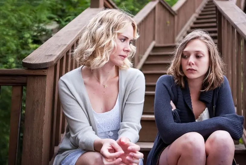 Una joven mujer escapa de un culto luego de darse cuenta que muchas de sus prácticas son violentas y peligrosas, le pide ayuda a su hermana pues teme que su líder vicioso pueda encontrarla.