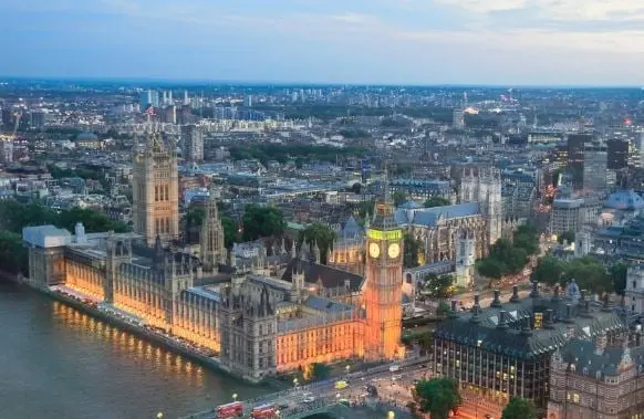 Cuenta con 138 premios Nobel.