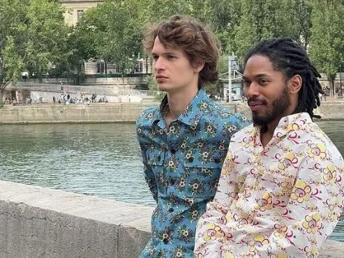 Era el novio de Hazel, quien padeci&oacute; c&aacute;ncer terminal.