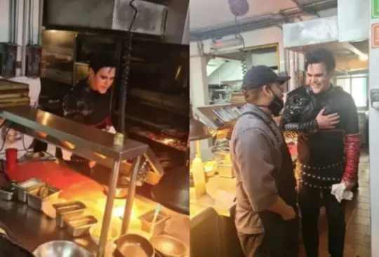 El guitarrista de Rammstein no se quedó con las ganas de probar unos buenos tacos en la CDMX Créditos: Especial El guitarrista de Rammstein no se quedó con las ganas de probar unos buenos tacos en la CDMX Créditos: Especial