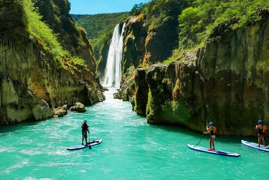 Aquism&oacute;n, San Luis Potos&iacute;: a seis horas