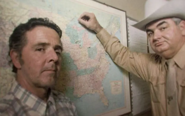 Henry Lee Lucas rebasó los límites de la infamia cuando confesó cientos de asesinatos no resueltos. Esta docuserie investiga los hechos y sus espantosas consecuencias.