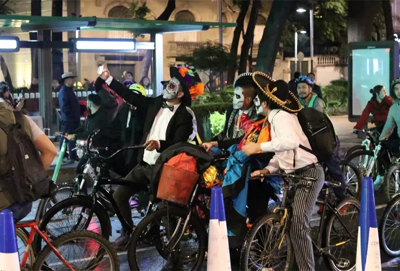 Tras dos a&ntilde;os de pandemia, el Paseo Nocturno con motivo del D&iacute;a de Muertos vuelve a la capital del pa&iacute;s este 29 de octubre