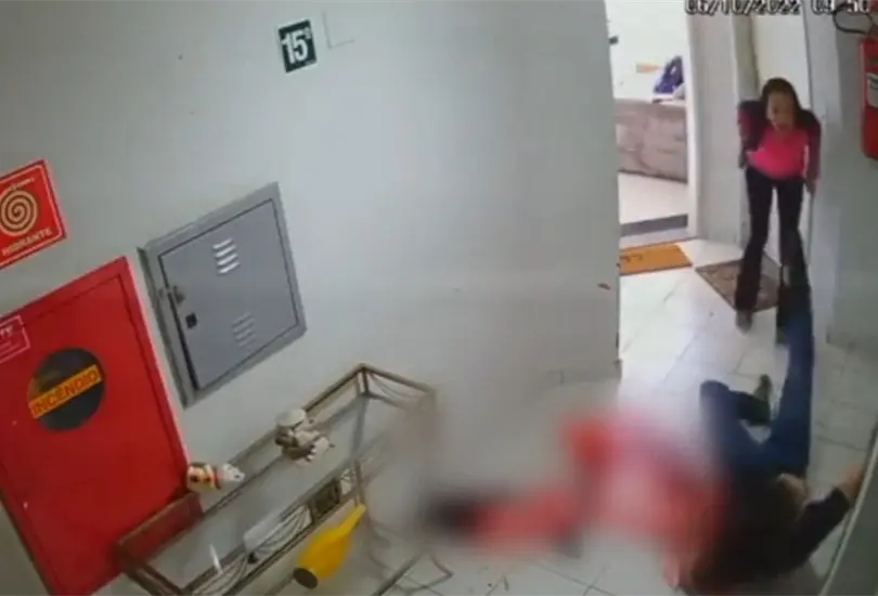 Las autoridades buscan a la mujer quien se dio a la fuga tras dejar a su pareja con una herida de bala en la espalda