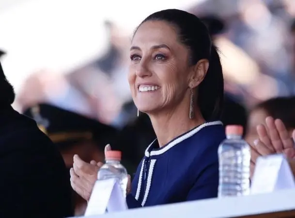 Tiene dos hijos, que se dedican al arte y a la historia.