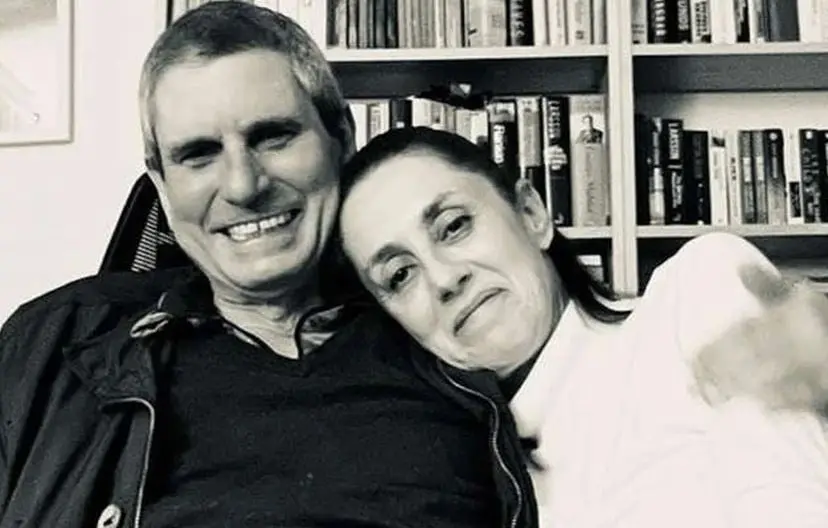 Tiene una relación con Jesús María Tarriba desde hace varios años. Se conocieron en la universidad en la década de los 80 y en ese entonces fueron novios por un año. Se reencontraron tras 32 años.