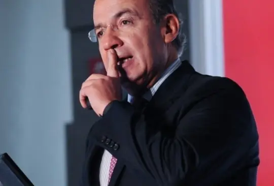 Aunque no exista actualmente un proceso contra el expresidente, eso no significa que Felipe Calderón no haya cometido crímenes de lesa humanidad, dijo el secretario de Gobierno