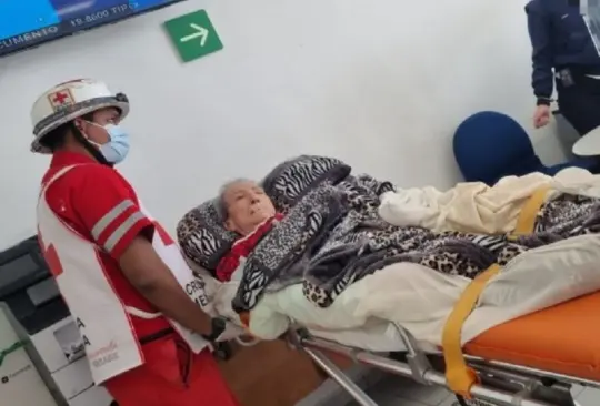Ejecutivos de la sucursal bancaria se negaron a que familiares de la mujer pudieran hacer el trámite Créditos: Especial Ejecutivos de la sucursal bancaria se negaron a que familiares de la mujer pudieran hacer el trámite Créditos: Especial