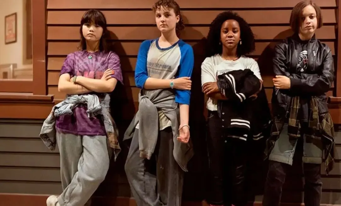 Prime Video: I Know What You Did Last Summer | Paper Girls 