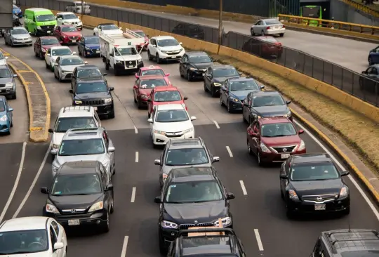 Altos niveles de contaminación: Estos son los autos que no circulan hoy martes 14 de mayo