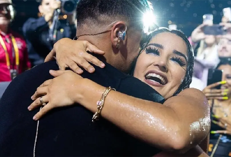 Eduin Caz cumpli&oacute; 13 a&ntilde;os de casado. 