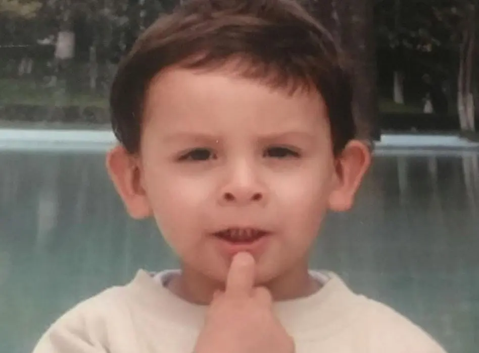 Su nombre real es Guillermo Kunno, pero es más conocido como Im Daddy Kunno. 