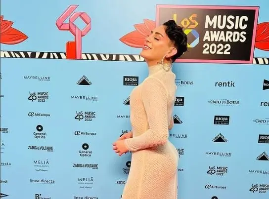 'Había una ridícula en TikTok, literal ridícula porque se hace de esas personas que leen el lenguaje corporal cuando de seguro la vieja ni siquiera ha de saber leer y sale diciendo que yo invadí el espacio de David Guetta', señaló Kunno.