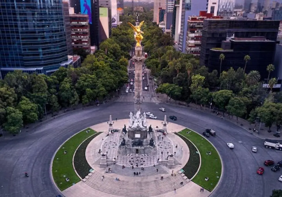 El Banco Mundial reveló una lista de los 10 países que más recibieron remesas en este 2021. Aquí te los presentamos.