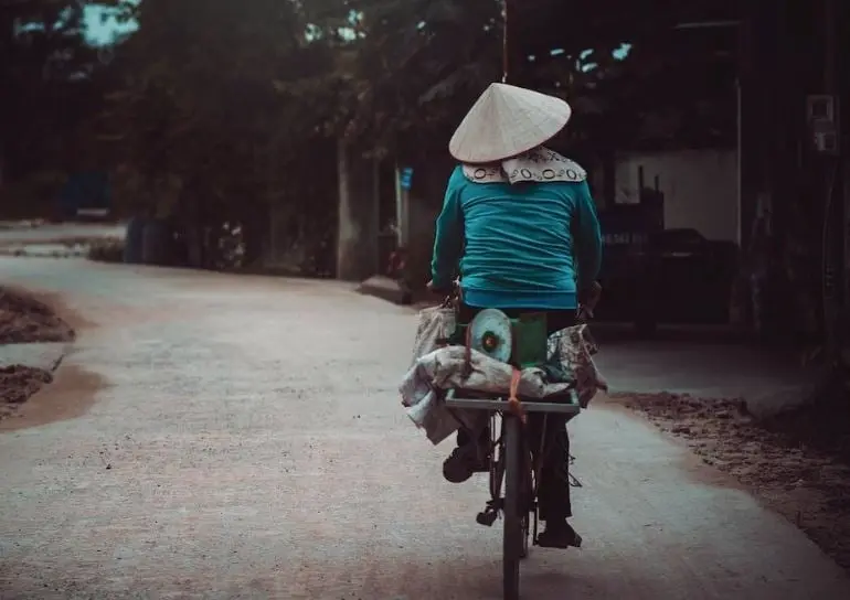 Recibió el equivalente a 18.1 billones de dólares. 