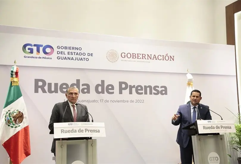 El titulad de la Segob, Ad&aacute;n Augusto L&oacute;pez, ratifica instrucci&oacute;n presidencial de mantener el di&aacute;logo y encontrar caminos de entendimiento con el gobernador Diego Sinhue Rodr&iacute;guez Vallejo.