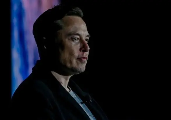 El empresario, inversionista y magnate sudafricano tiene 110 millones de seguidores.