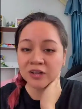 Aunque ella s&iacute; lo habla, la maestra explic&oacute; que no es necesario dominar el chino para darle clases a los estudiantes