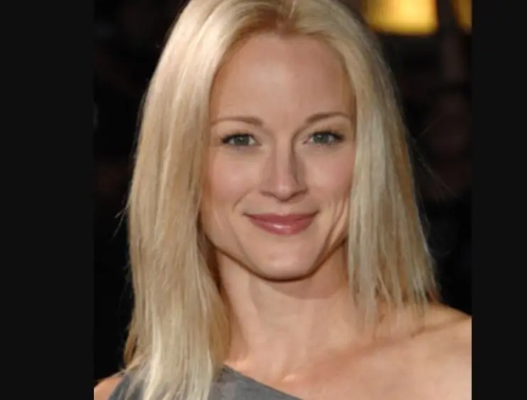 Era una profesora de niños de preescolar que proviene de una familia adinerada.