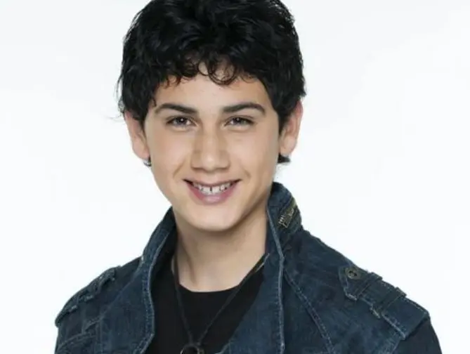 Alejandro Speitzer | Raymundo 'Ray' Rincón Peña