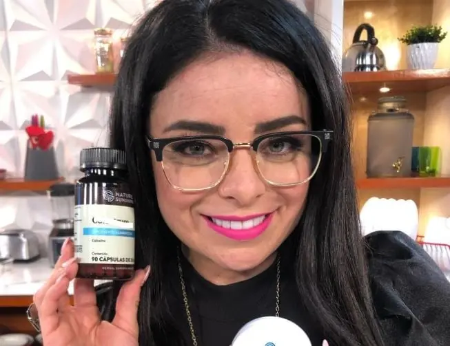 Era una estudiante superficial del colegio de “Patito”, quien buscaba ser la más popular y siempre molestaba a la protagonista por su apariencia física.