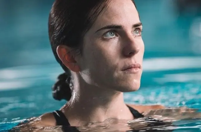 Ha sido uno de los contenidos m&aacute;s vistos en la plataforma de streaming desde su estreno. Te decimos si la pel&iacute;cula La ca&iacute;da est&aacute; basada en una historia real.