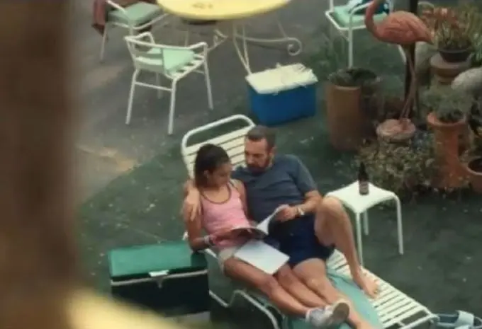 En una de las escenas, la joven atleta contó que el entrenador le había prometido separarse de su esposa después de los Juegos Olímpicos para que ellos pudieran estar juntos. 