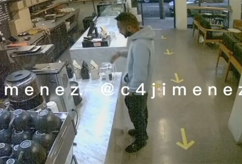 Ladr&oacute;n roba billete de propinas de restaurante y resulta ser falso  