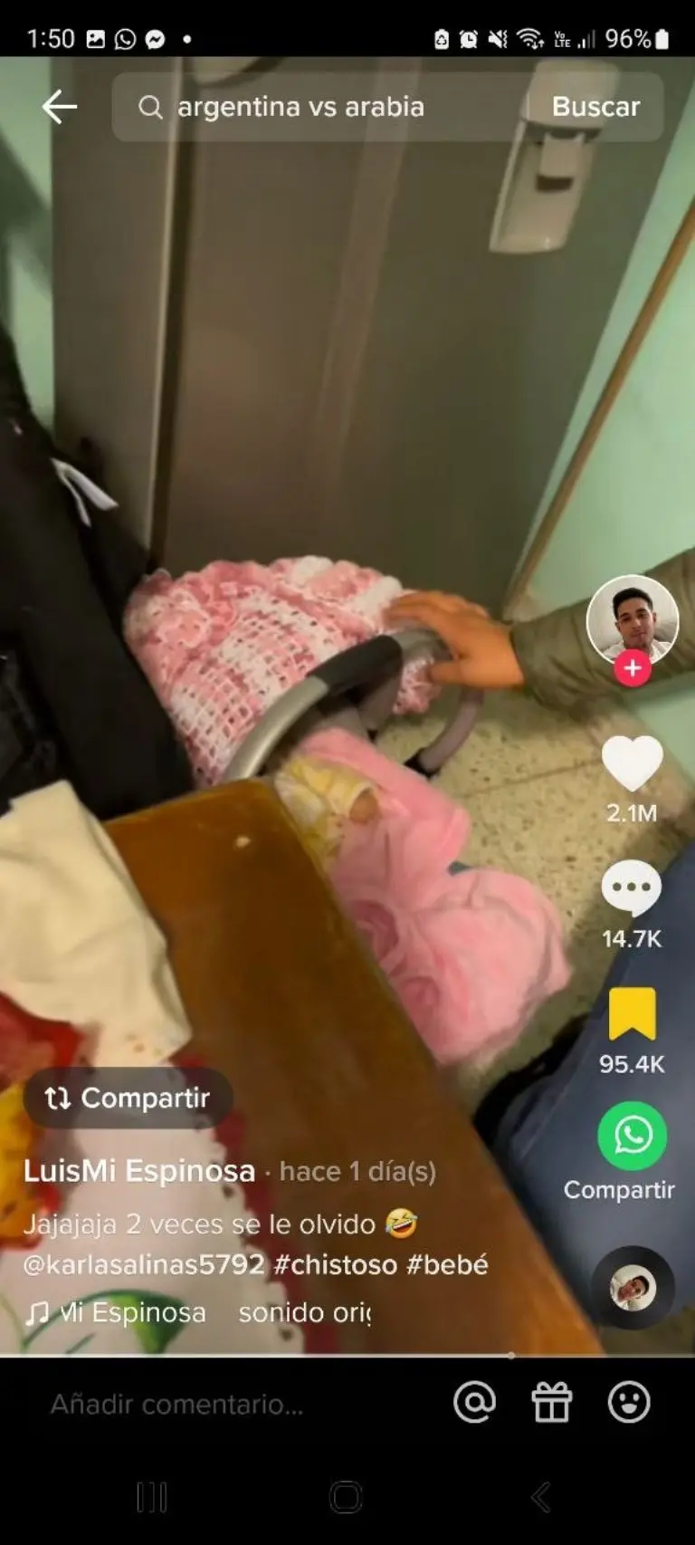 La joven olvidó a su bebé y solo regresó por su pañalera - Tomada de video