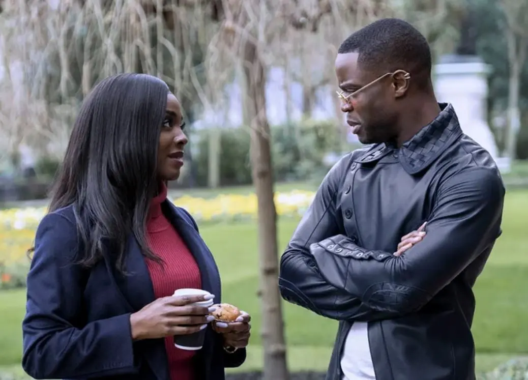 La serie sigue las hazañas de la elegante, privilegiada y súper exitosa familia Richards. Cuando Stephen Richards fallece repentinamente, el mundo de la familia se derrumba. Mientras su negocio pende de un hilo, sus diferentes grupos de hijos están a punto de chocar mientras compiten por el control.