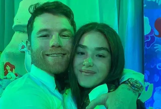 Canelo con su hija Emily Cinnamon. 