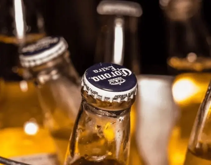 En primer lugar se ubica esta empresa cervecera, fundada en 1926, con un valor de marca de 7.03 billones de dólares.