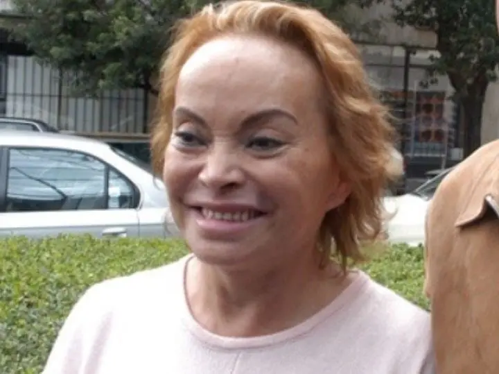 Esta política y sindicalista mexicana es una de las mujeres más poderosas que ha tenido el país. Te mostramos cómo ha sido el cambio físico de Elba Esther Gordillo. Esta política y sindicalista mexicana es una de las mujeres más poderosas que ha tenido el país. Te mostramos cómo ha sido el cambio físico de Elba Esther Gordillo.