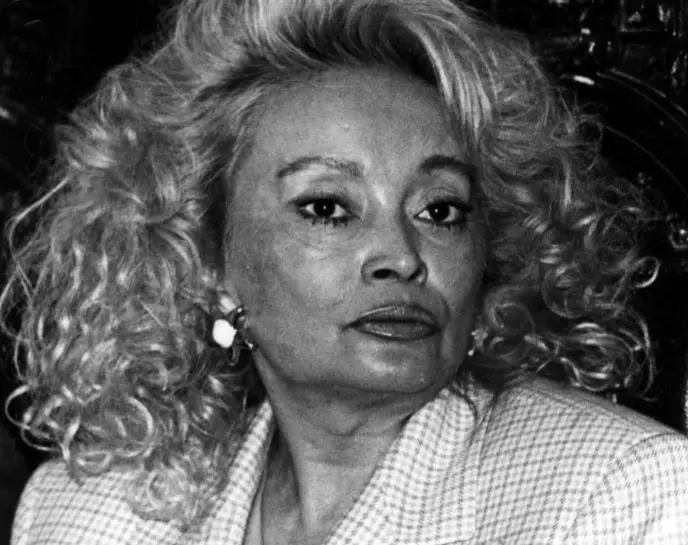 De 1980 a 1983, Gordillo ocupó nuevamente cargos en el sindicato, como Secretaria de Trabajos y Conflictos en Educación Preescolar, y de 1983 a 1986, como Secretaria de Finanzas.