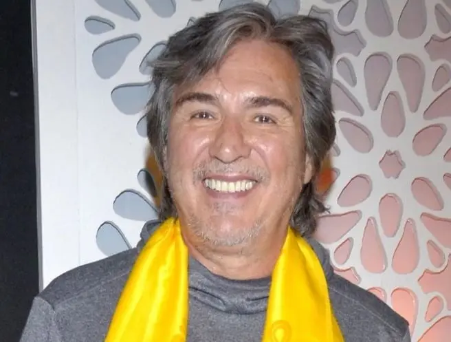 Era el padre de Renata, un hombre de clase alta que le prohib&iacute;a relacionarse con Ulises.