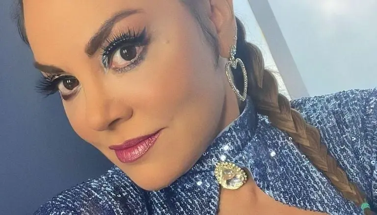 Tatiana es conductora de MasterChef. Foto: Instagram (oficial.tatiana).