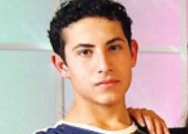 Mickey Santana | Omar Contreras