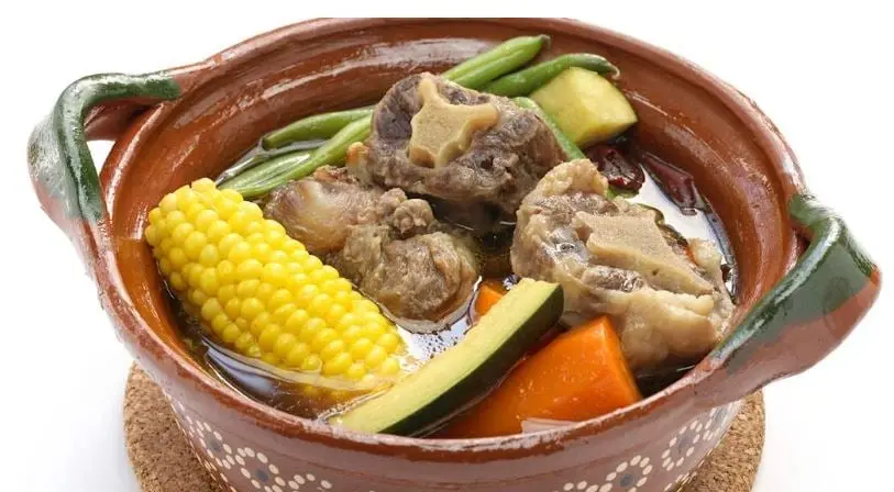9. Mole de olla 
