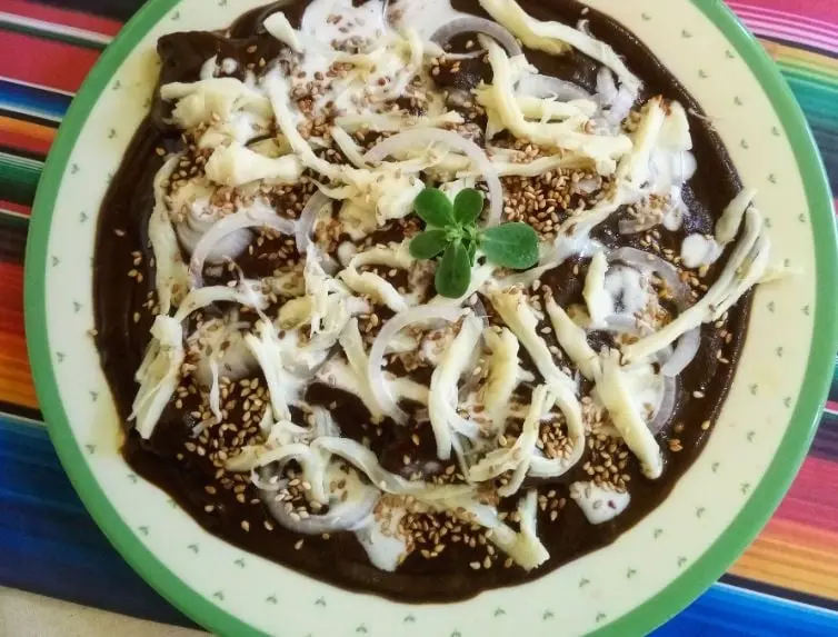 Las famosas enchiladas de mole se incluyeron dentro de la lista de los peores platillos del mundo.