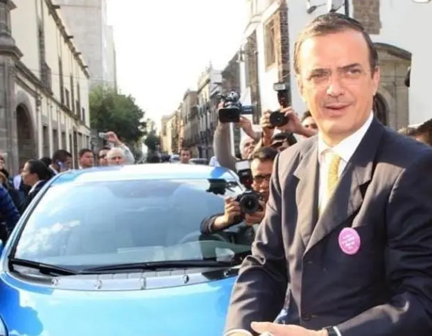 Durante su  gesti&oacute;n como jefe de Gobierno fue galardonado como el Mejor Alcalde del Mundo por la Fundaci&oacute;n City Majors.