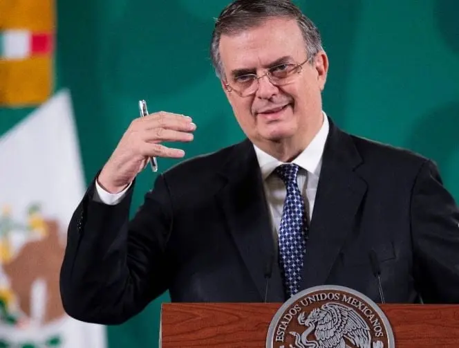 Estudi&oacute; Relaciones Internacionales en El Colegio de M&eacute;xico y Administraci&oacute;n P&uacute;blica en la &Eacute;cole Nationale d &acute;Administration en Par&iacute;s, Francia.