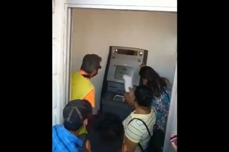 Tabasqueños echan aire - Tomada de video