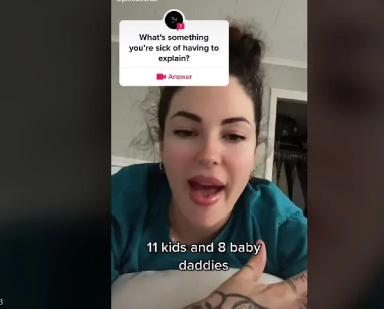 Mujer tiene 11 hijos de padres diferentes (TikTok)