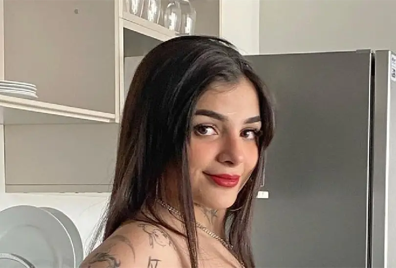 Karely Ruiz mostr&oacute; su nueva imagen. 