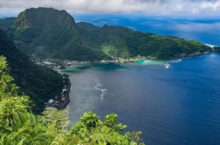 1. Samoa y Kiribati.